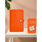 🎉Nieuwjaars Cadeau 50% KORTING!📅Spaaruitdagingenboek met 100 Enveloppen (A5 Imitatieleer) – Leuk Spaarhulpmiddel Voor Familie & Persoonlijke Doelen!