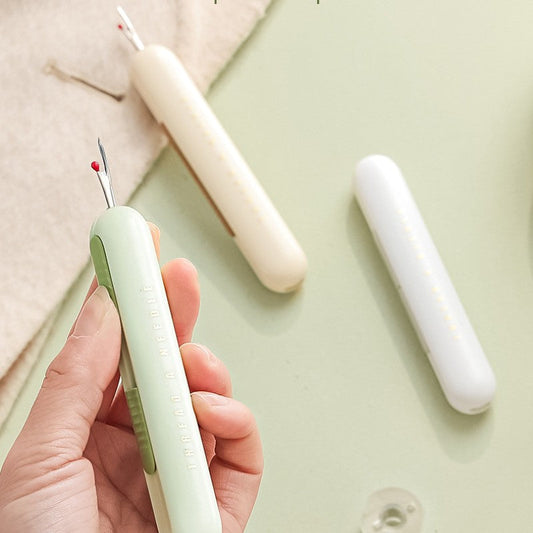 🎁🧵 2-in-1 Naaldinrijger & Stikafbraker – Compact, Gemakkelijk te Gebruiken & Perfect voor Naai Enthousiastelingen（Naai Projecten Must-Have!）