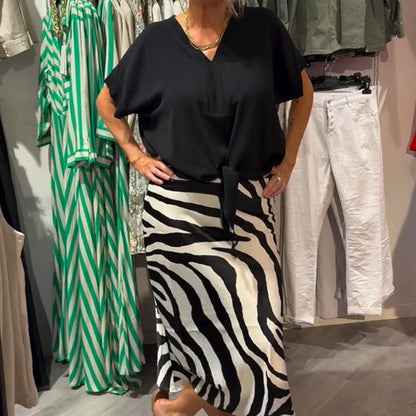 💘Valentijnsaanbieding: 50% Korting!🖤Dames Casual Set – Strik Blouse + Zebrastreep Midi-Rok | Comfortabel & Stijlvol!