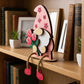 🎉Nieuwjaars Cadeau 50% KORTING!🧝‍♀️Valentijnsdag Houten Kabouter Decoratie : Romantisch Hartjes&Bloemen Ontwerp – Perfect Voor Plank & Cadeau!