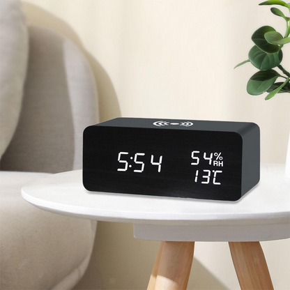🌞Fris De Lente In Met 50% Korting!⏰ LED Digitale Wekker met Draadloos Oplaadstation – Stijlvol & Slim voor je Nachtkastje